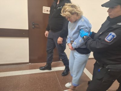 Оставипа в ареста литовката, която намушка 4-ма души във Варна
