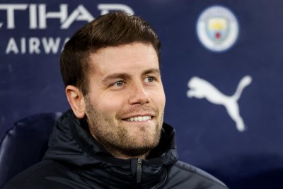 Фабиан Хюрцелер обвърза бъдещето си с Брайтън до 2029 година