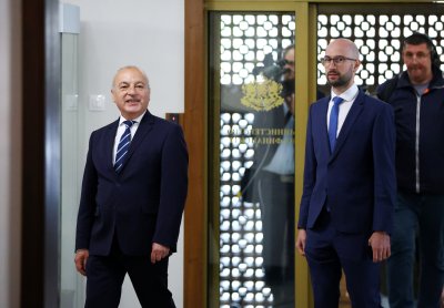 Приемането на нов бюджет е основният приоритет за новия финансов министър Гълъб Донев