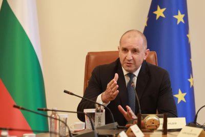 На първото заседание на новото правителство на Румен Радев очерта основните приоритети