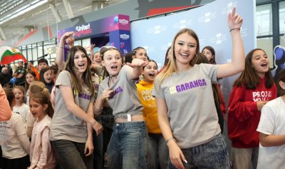 Публиката по целия свят буквално се влюби в песента "Bangaranga&ldquo;