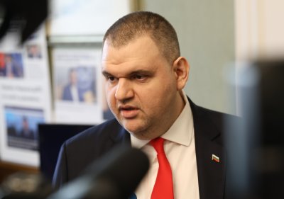 Делян Пеевски остана без охрана от НСО
