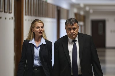 МОН увери: Матурите ще се проведат при пълна анонимност и сигурност