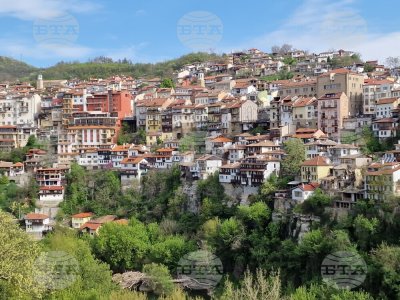 Студенти и ученици превърнаха учебния ден в &bdquo;Маратон за герои&ldquo;
