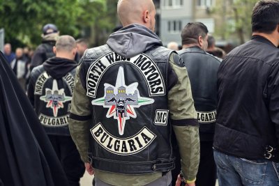 Мотористи блокират пътища в Русе заради поскъпването на &bdquo;Гражданската отговорност&ldquo;