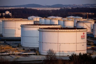 Ирак е изнесъл едва 10 милиона барела петрол през Ормузкия проток през април
