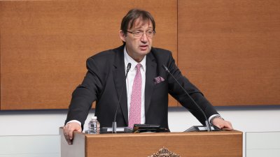 Регионалният министър за свлачището край Пампорово: Още е активно, няма да пестим пари за възстановяването на пътя