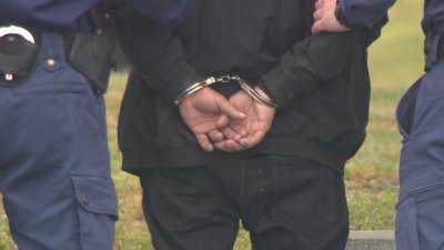 Столичната полиция задържа рецидивист за кражби от коли