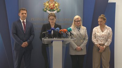 Енергийният министър сменя ръководството и започва проверки в БЕХ