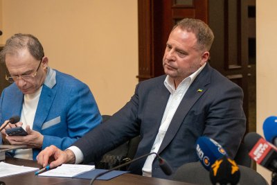 Без промяна по мярката на Андрий Ермак - бившият началник на кабинета на Зеленски не може да напуска Киев