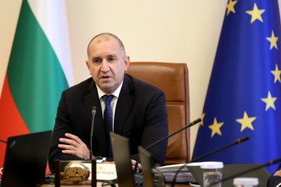 Румен Радев: Няма да има масови уволнения преди да е извършен предварителен преглед на структурите