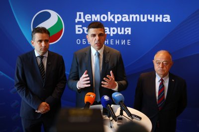 От ДБ осъдиха руската атака срещу Украйна с балистична ракета "Орешник" и настояха президентът и правителството също да го направят