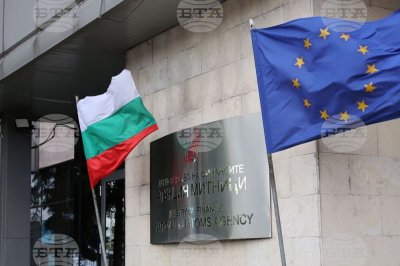 Дрога по куриер: Задържаха над 1000 пратки с наркотици, поръчани по интернет
