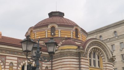 Защо работи само една от минералните бани в София?
