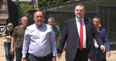 Делян Пеевски за разпита на кмета на Кърджали: Огромен скандал и полицейско насилие