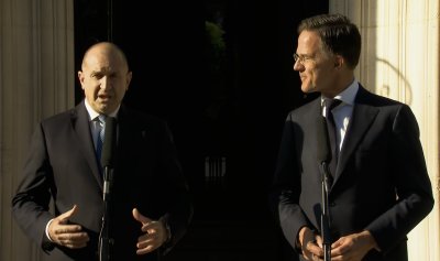 Румен Радев пред Марк Рюте: България има важен принос за сигурността на НАТО