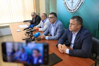 В Бургас откриха наркотици за 200 000 евро при операция в кв. "Рудник"