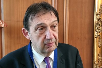 Министър Иван Шишков: Строителите на АМ "Хемус" първо да изградят участъците, за които са взели аванс