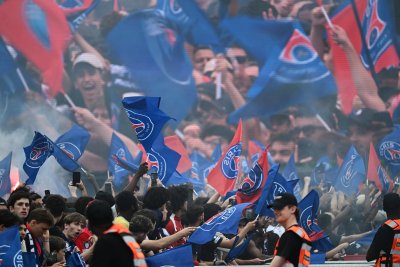 Париж посреща "Пари сен Жермен" след финала на Шампионската лига