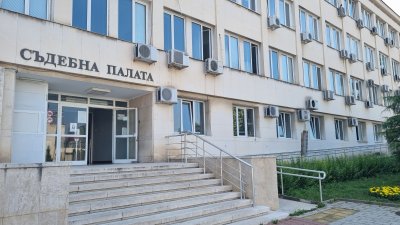 Окръжният съд в Търговище призна за виновна акушерка, обвинена за смъртта на новородено