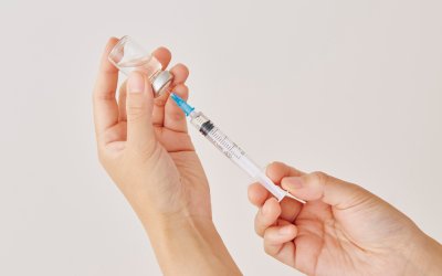 Британски учени разработиха първата в света ваксина създадена от изкуствен