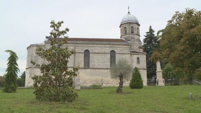 Храмовият празник в новопостроената църква Свети Лука Кримски в Добрич