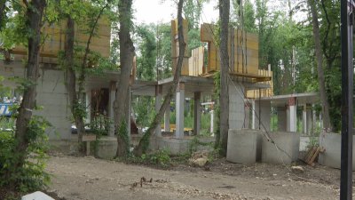 Кой премахна оградата в местността &bdquo;Баба Алино&ldquo;?