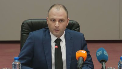 Предстои подробен анализ и независим финансов одит на "Лукойл", обяви новият особен управител Евгени Симеонов