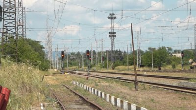 53-годишен мъж пострада тежко при работа по контактната мрежа на жп гара &bdquo;Дружба&ldquo;