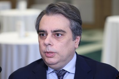 Бившият министър на финансите и председател на Продължаваме промяната Асен