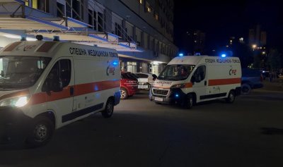 33 мигранти са били открити в товарен бус край Бургас