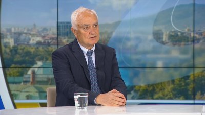 Запрянов пред БНТ: Разполагането на самолетите на САЩ е срещу дерогацията на "Лукойл"