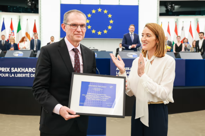 Председателката на Европейския парламент Роберта Мецола официално връчи наградата Сахаров