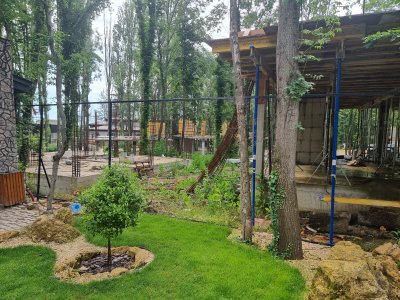 Над 100 собственици и жители на незаконния комплекс край Варна