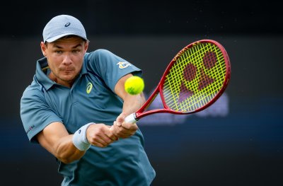 Камил Майхжак спря Даниил Медведев на полуфинал в Хертогенбош