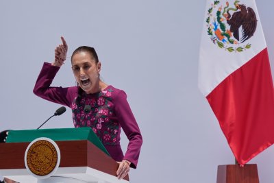 Клаудия Шейнбаум призова ФИФА да преразгледа цените на билетите за Мондиал 2026