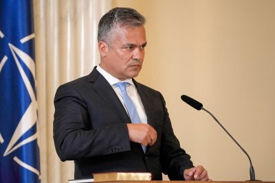 Румънският президент номинира Адриан Вестеа за нов премиер