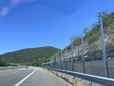Временно е ограничено движението в участъка от км 97 до