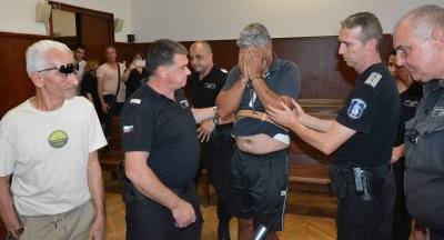 Окончателна присъда от 10 години затвор за сириец, убил сънародник в бежанския център в Харманли