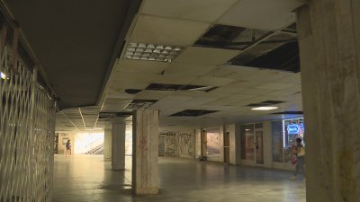 Жена е със счупено коляно нос и охлузвания след като