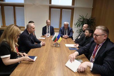 PM Rumen Radev Spoke with Ukrainian President Volodymyr Zelenskyy in Brussels