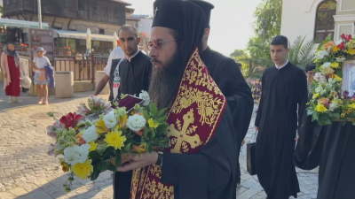 Литийно шествие с мощите на св. Йоан Кръстител тръгна от Созопол до остров Св. Иван
