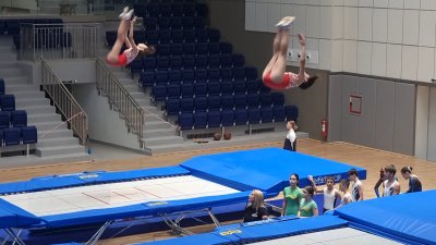 Христина Пенева и Калоян Петров станаха шампиони в смесените синхрони на Държавното първенство по скокове на батут
