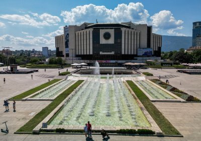 Изпълнителният директор на НДК поиска от ВАС ново разглеждане на делото срещу нея