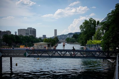 "Жегата не отслабва": Швейцария отбеляза нов температурен рекорд (СНИМКИ)