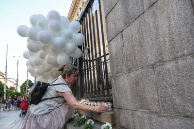 Бдения в страната в памет на загиналите по пътищата Хората
