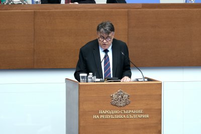 Министерството на образованието се самосезира и започна проверка във връзка с филма &bdquo;Да бъдем себе си&ldquo;