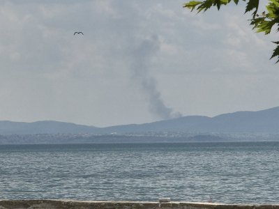 Втори ден продължава гасенето на пожара в депото за отпадъци