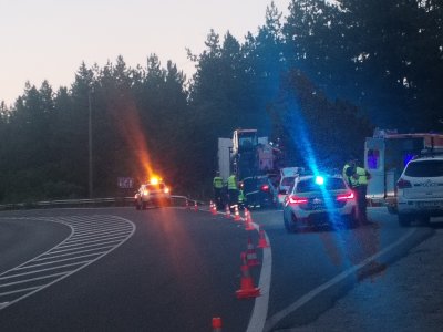 Двама загинаха и трима са ранени при тежка катастрофа на главен път Е-79 край Дупница (СНИМКИ)