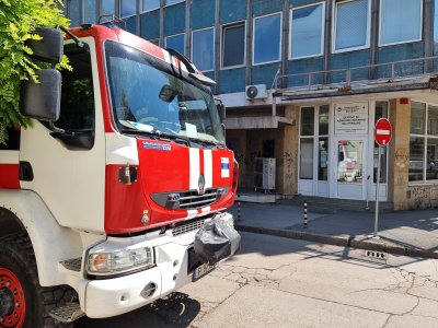 Сигнали за заплахи за поставени взривни устройства в сградите на